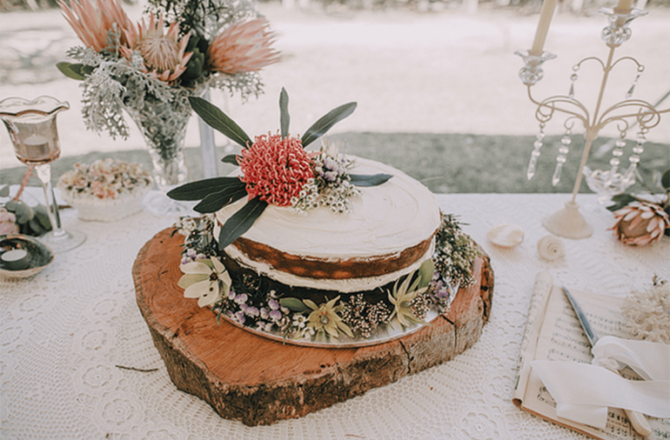 Boho Rustic Naked Cakes Roundup